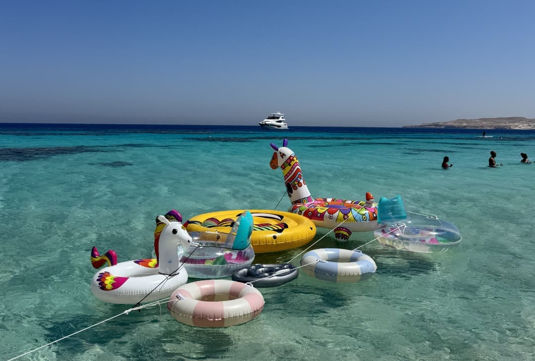 A peaceful island escape with picture-perfect views 2