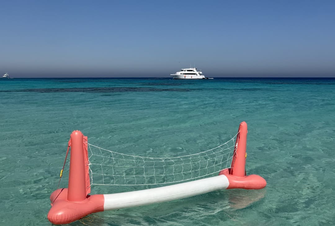 A peaceful island escape with picture-perfect views 8