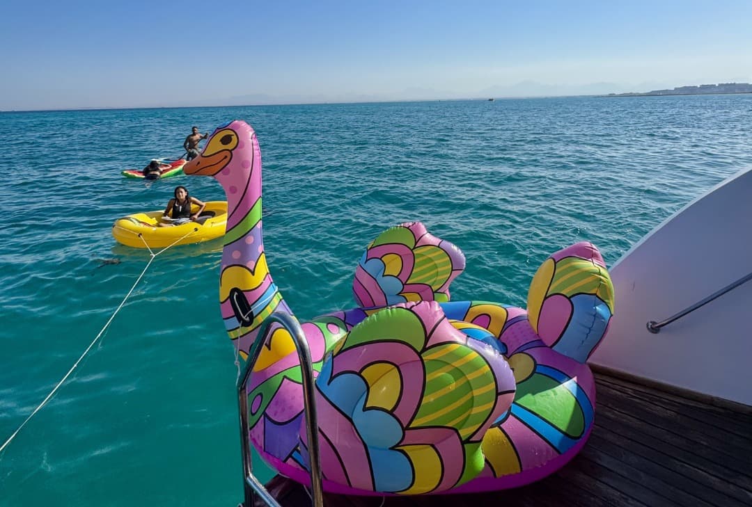 A tranquil paradise perfect for snorkeling and beach vibes 7